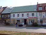 050.jpg